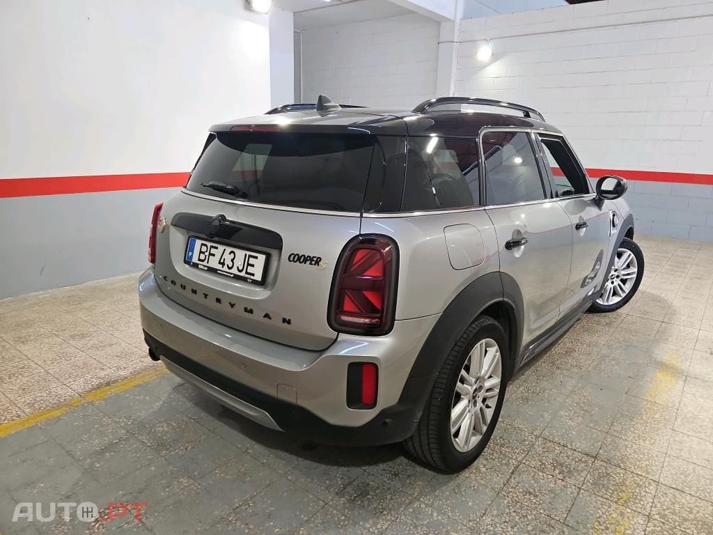 MINI Countryman Cooper SE Premium Classic Auto