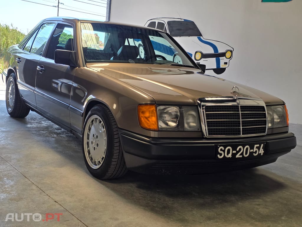 Mercedes-Benz 300 D