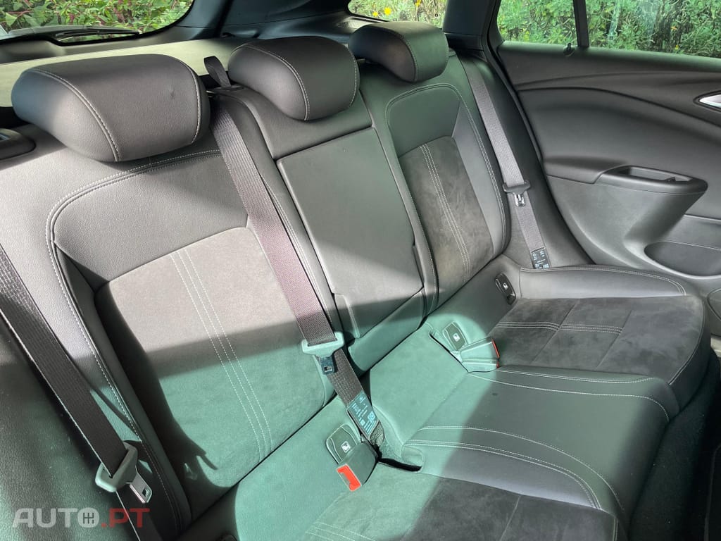 Opel Astra Sports Tourer 1.2 T Elegance