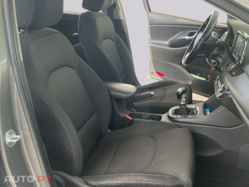 Hyundai i30 1.6 CRDi Family