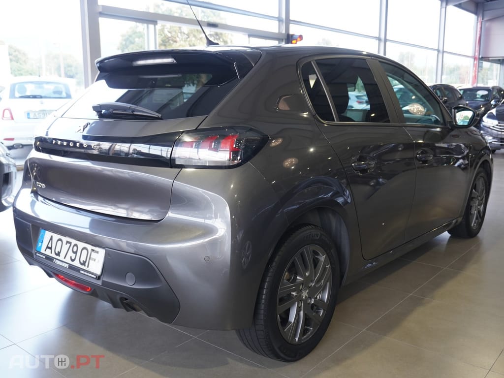 Peugeot 208 1.5 BlueHDi — fotografia 3