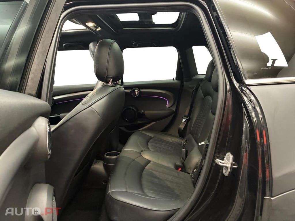 MINI John Cooper Works Finition JCW Auto