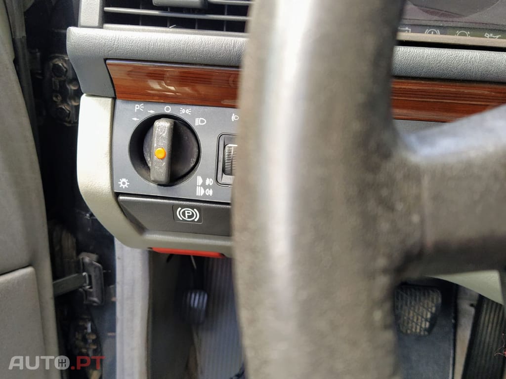 Mercedes-Benz 250 D