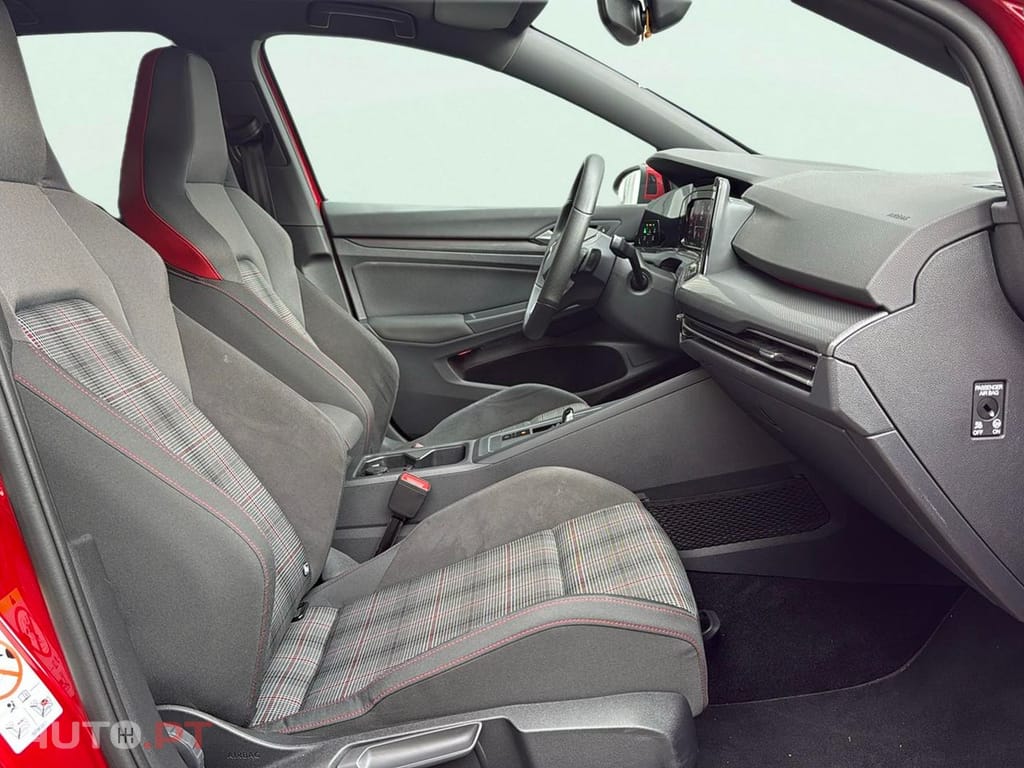 Volkswagen Golf 2.0 TSI GTI DSG Performance