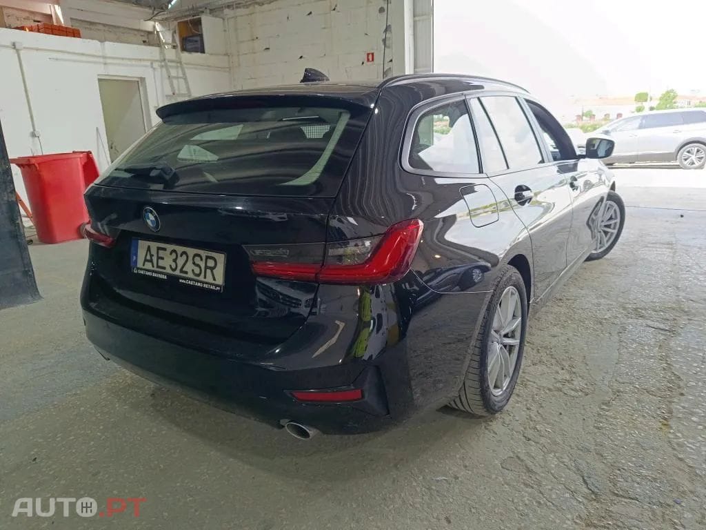 BMW 318 d Touring Essence