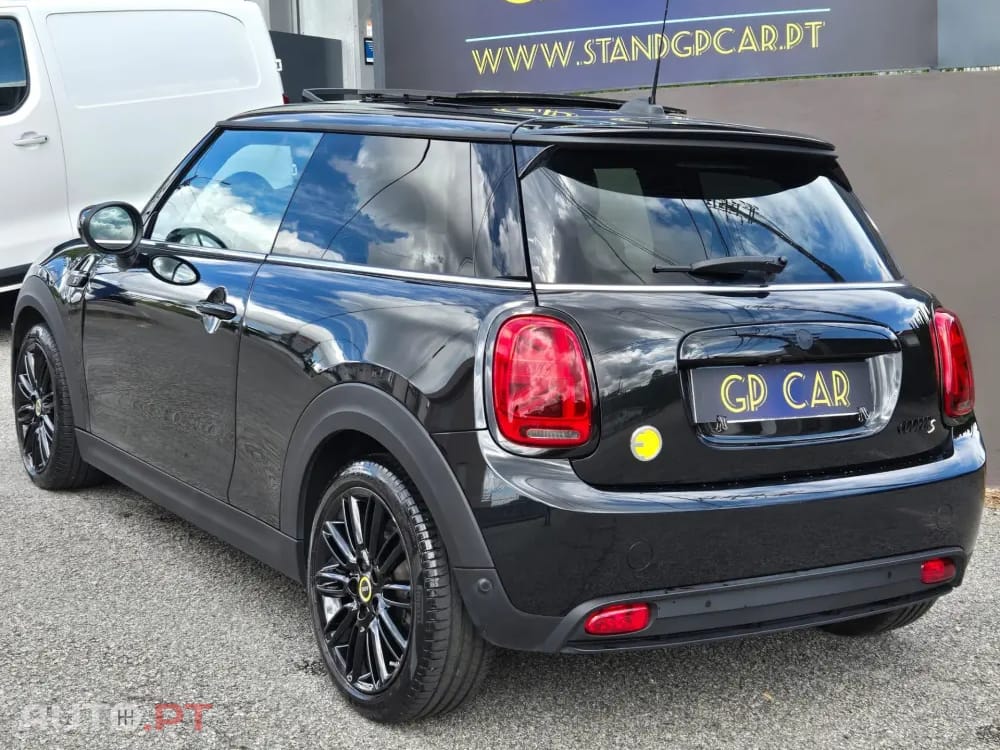 MINI Cooper Cooper SE Premium P. Resolute Edition