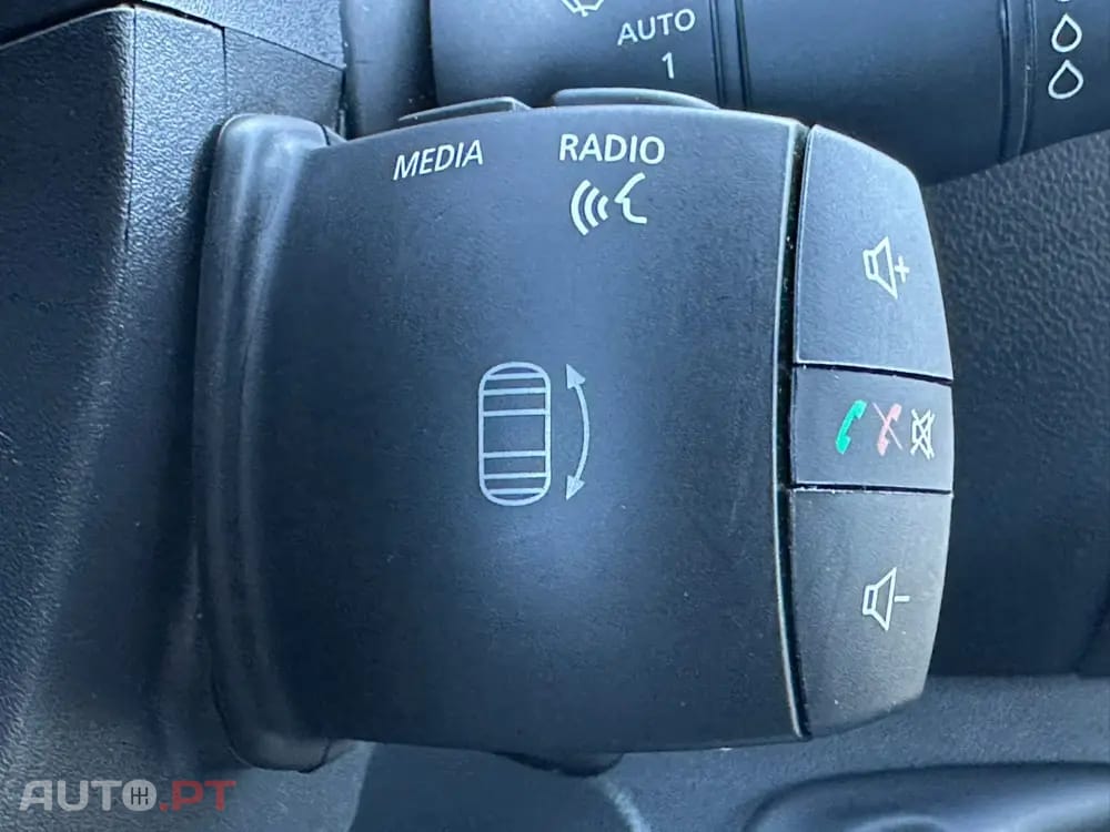 Renault Master Outro