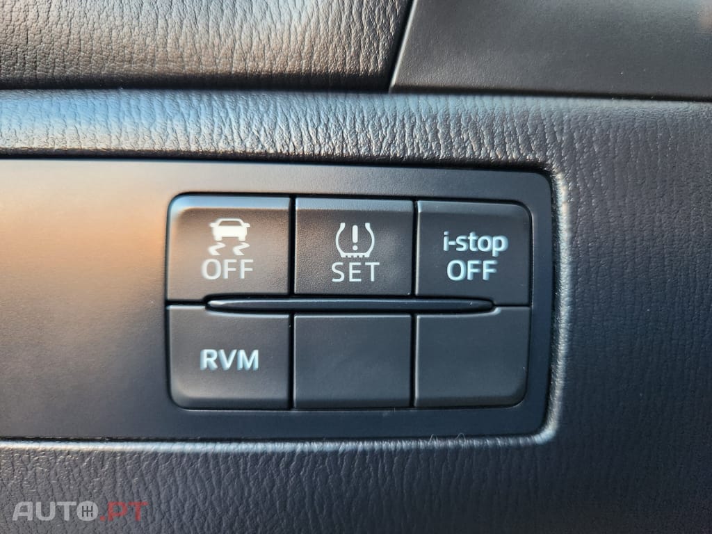 Mazda 3 1.5 Sky-D Excellence Navi