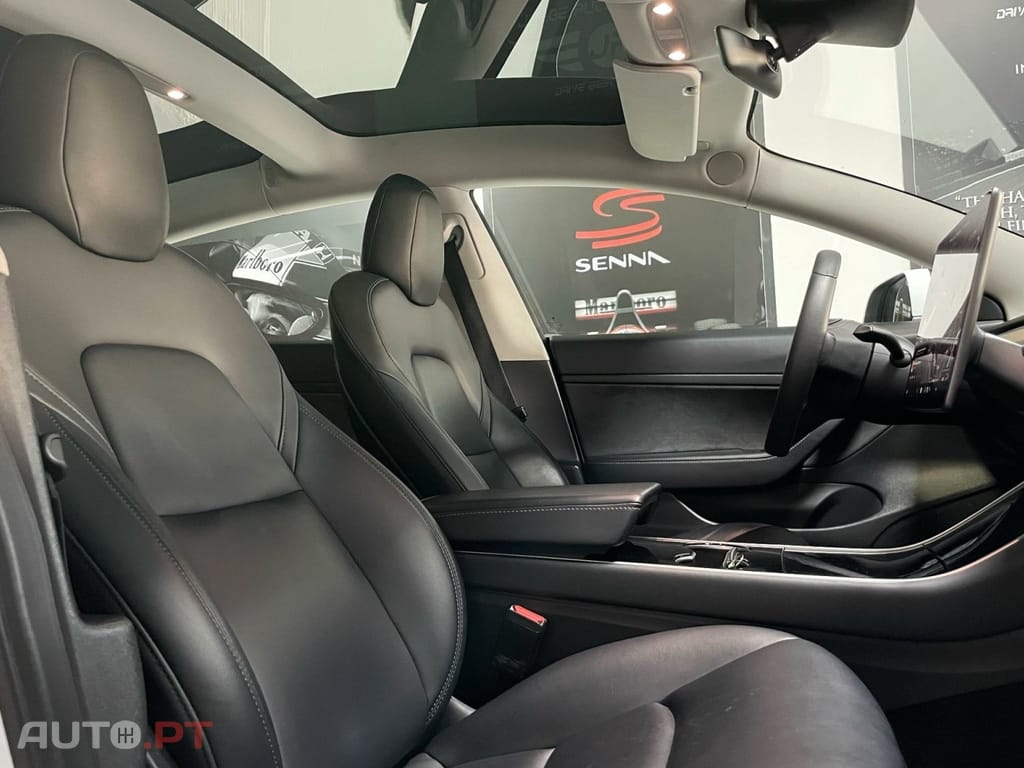 Tesla Model 3 Standard Range Plus RWD