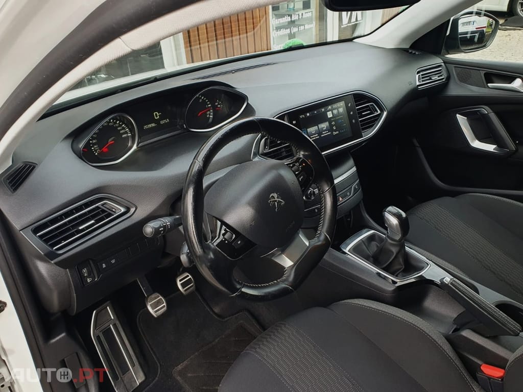 Peugeot 308 SW 1.6 BlueHDi Style