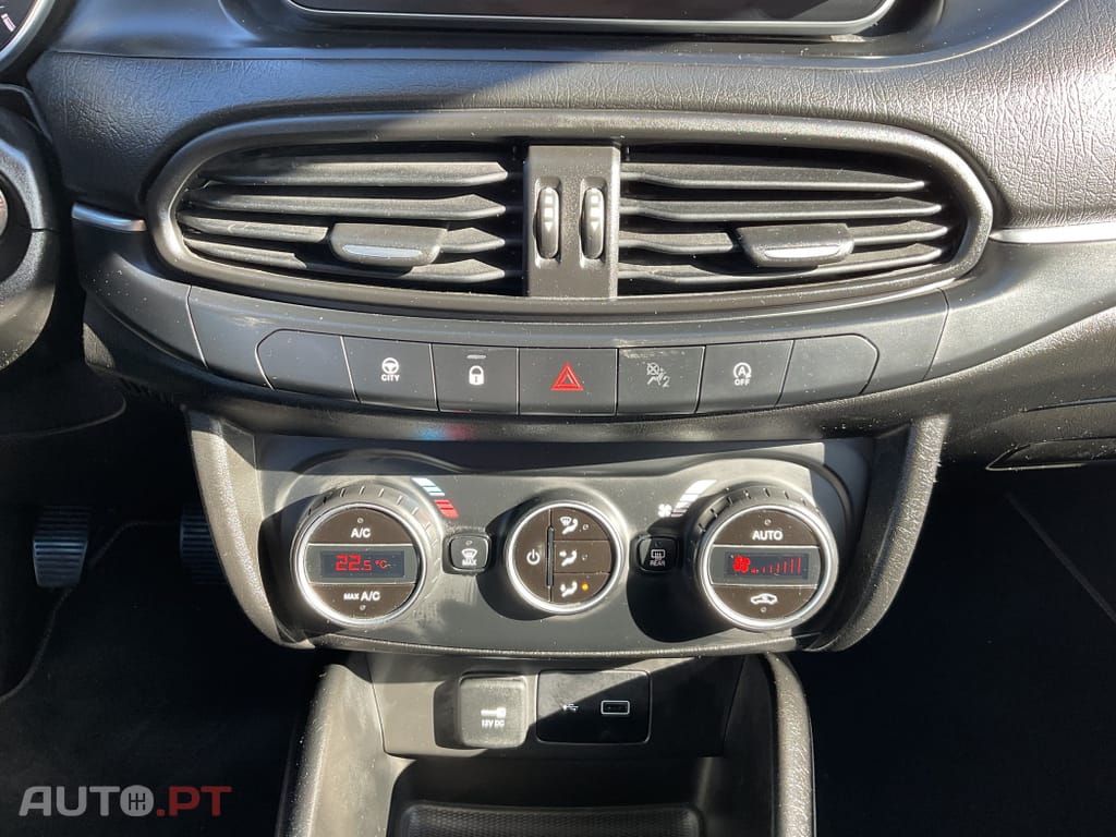 Fiat Tipo 1.3 M-Jet Lounge