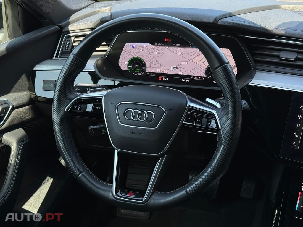 Audi E-Tron 55 quattro S line