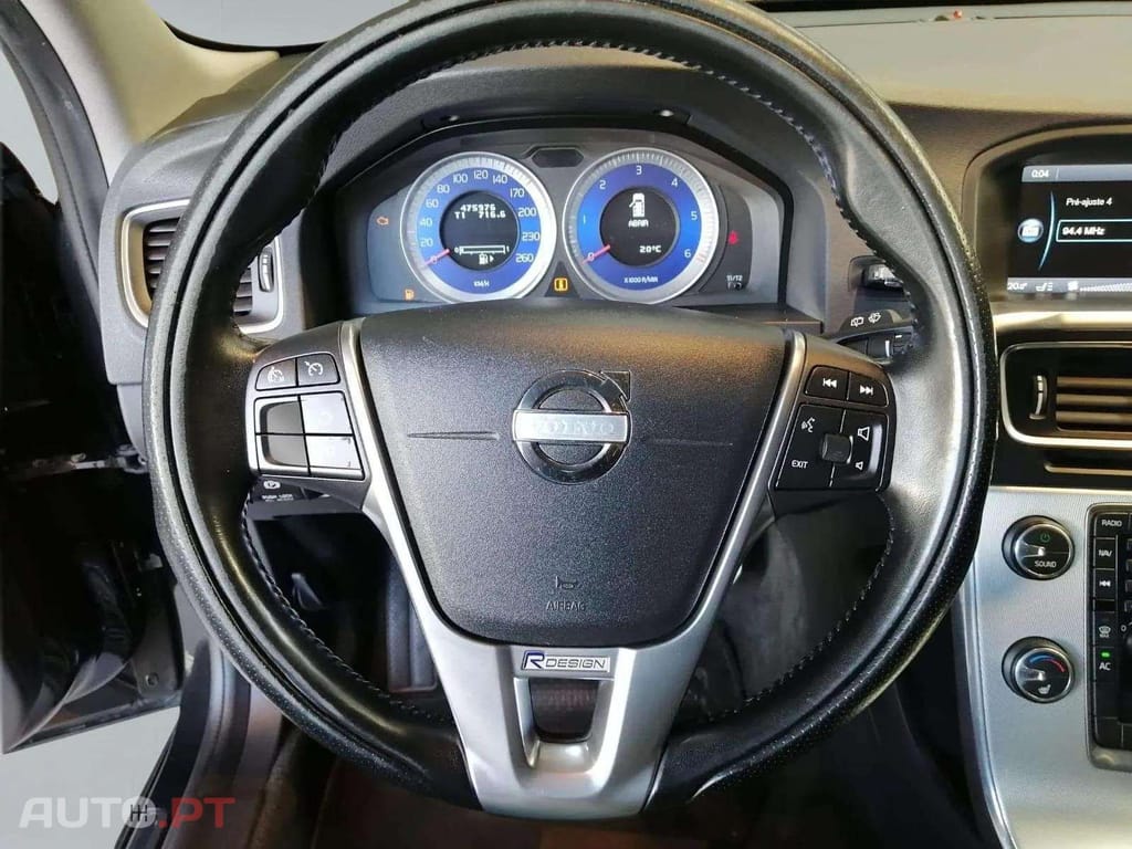 Volvo V60 1.6d  R-design