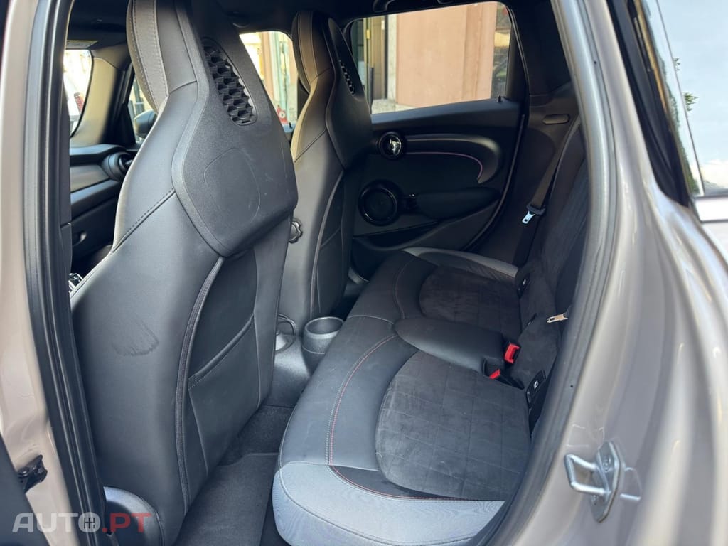 MINI Cooper Cooper S Premium JCW Auto