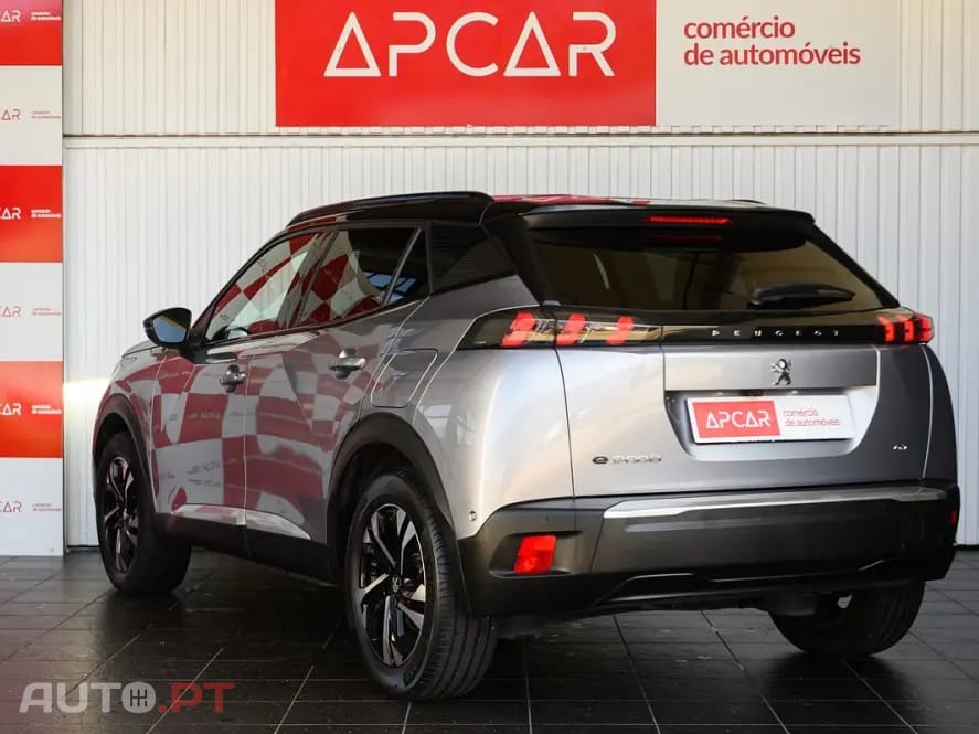 Peugeot E-2008 50 kWh GT Pack