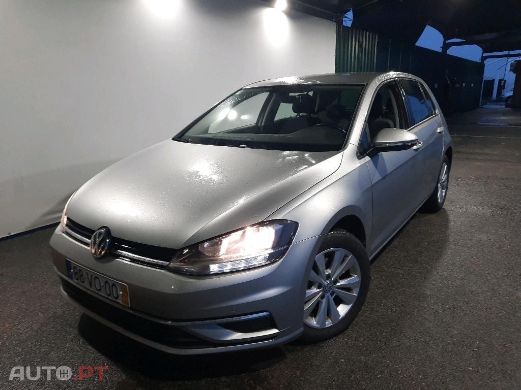 Volkswagen Golf 1.6 TDI Confortline