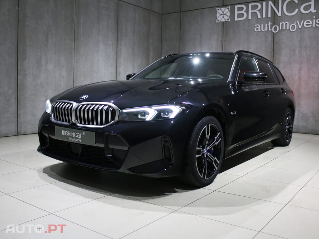 BMW 330 e Touring Pack Desportivo M Auto
