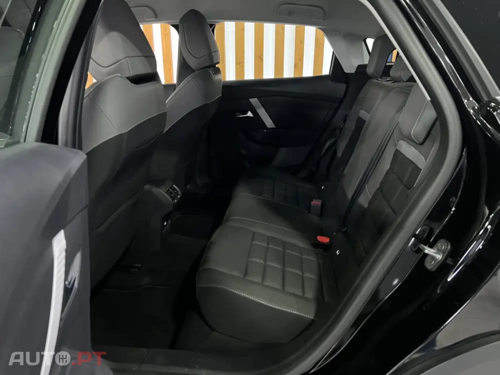 Citroen C4 1.2 Hybrid Plus e-DSC6