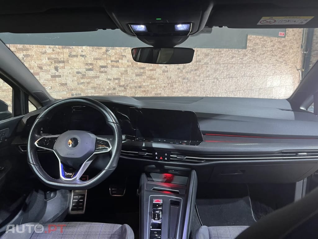 Volkswagen Golf VIII 1.4 GTE Plug-in Hybrid