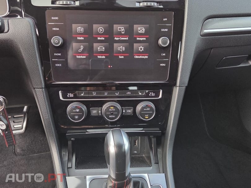 Volkswagen Golf 2.0 TSi GTi DSG Performance