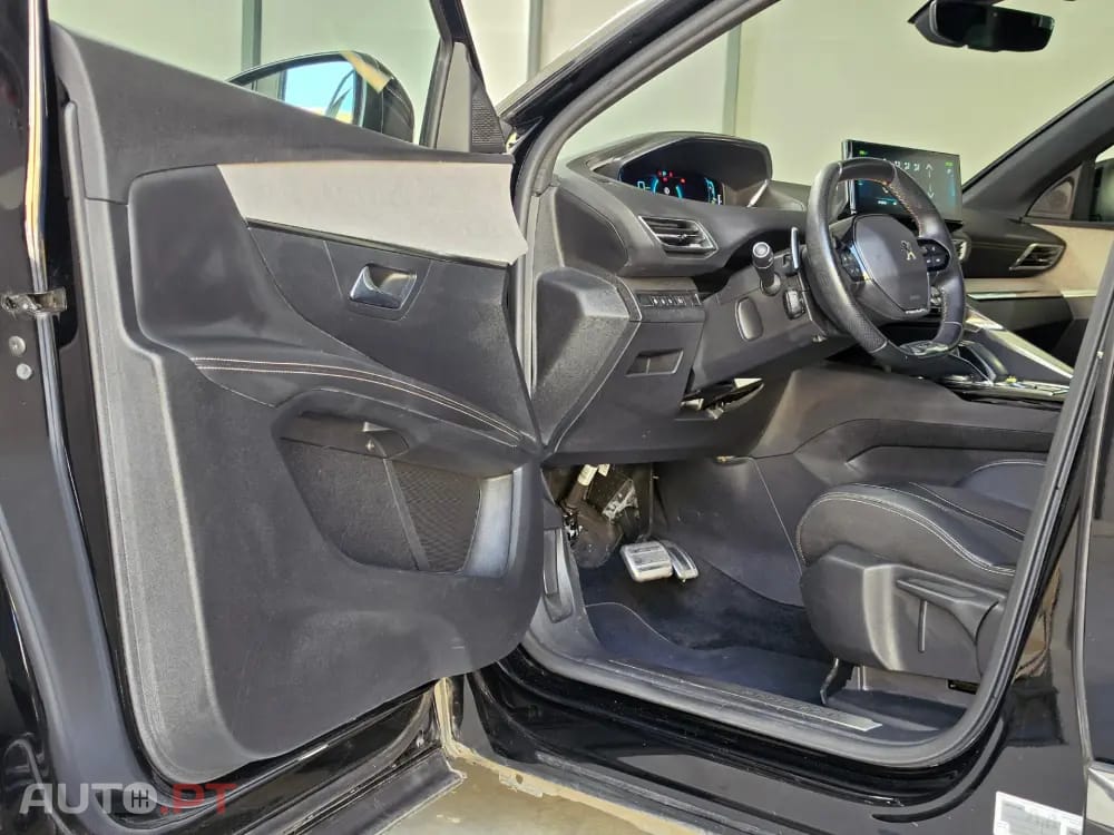 Peugeot 3008 1.6 Hybrid GT Pack e-EAT8
