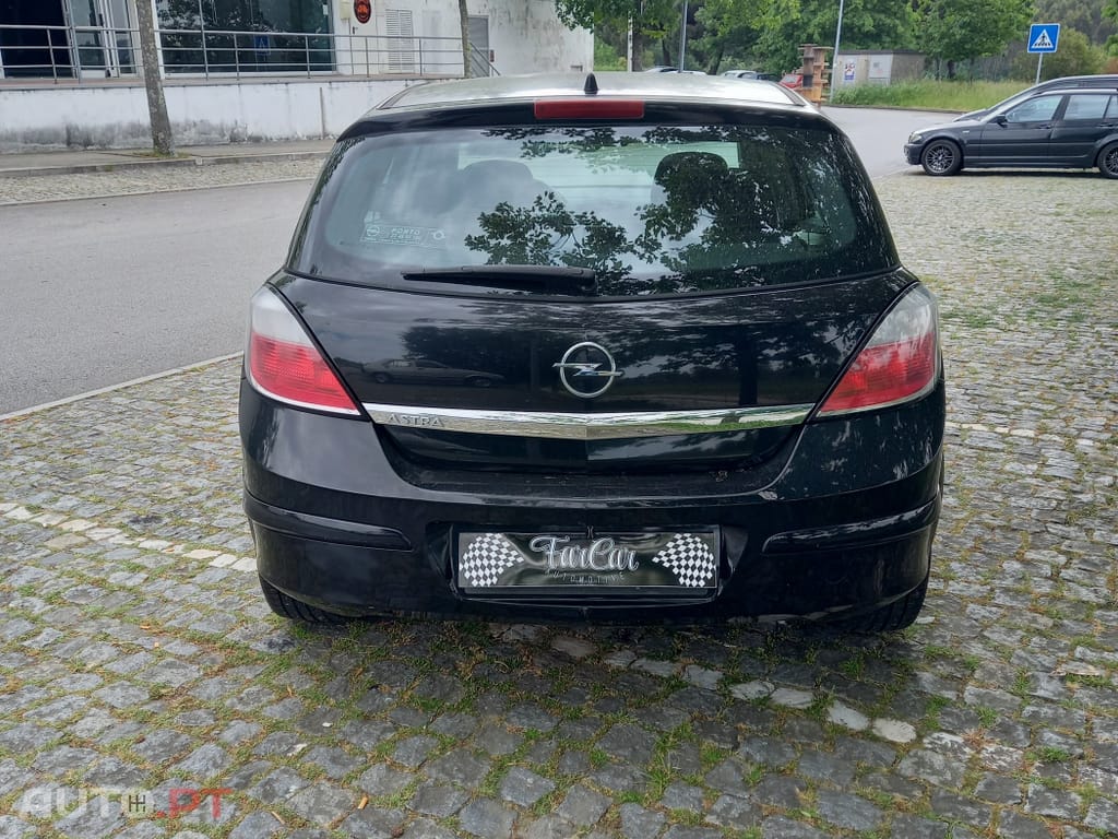 Opel Astra 1.4 Elegance