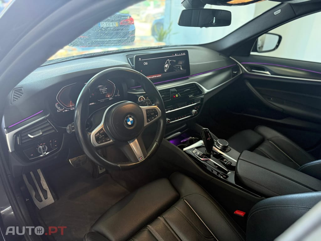 BMW 520 d Pack Desportivo M Auto