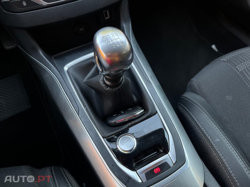 Peugeot 308 SW 1.6 HDI ALLURE 