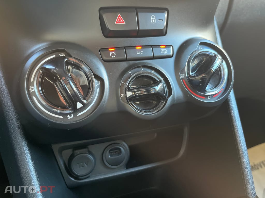 Peugeot 2008 1.5 BlueHDi Signature