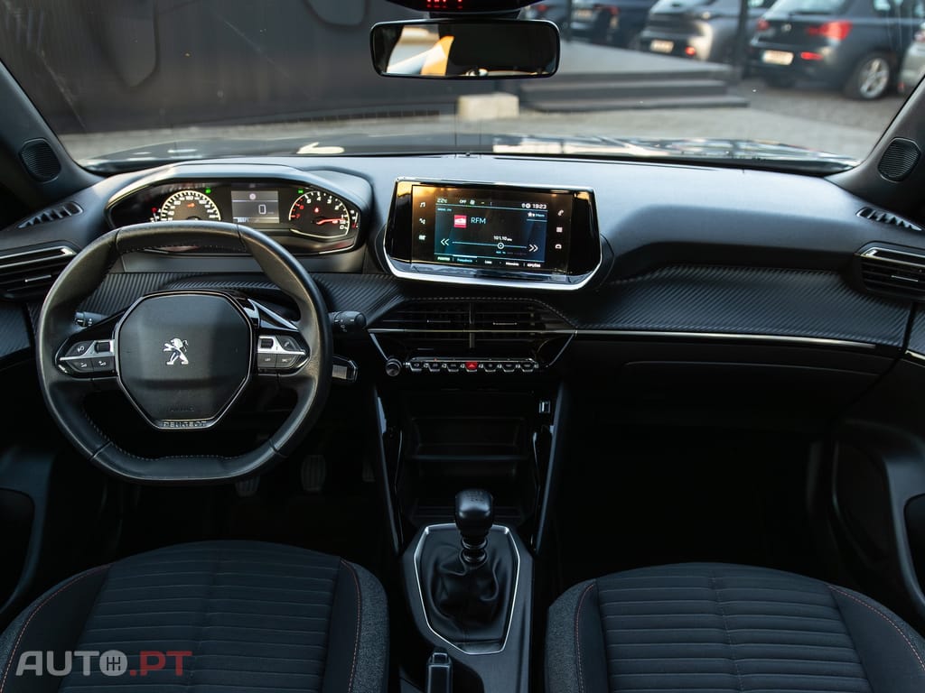 Peugeot 2008 1.2 PureTech Active Pack