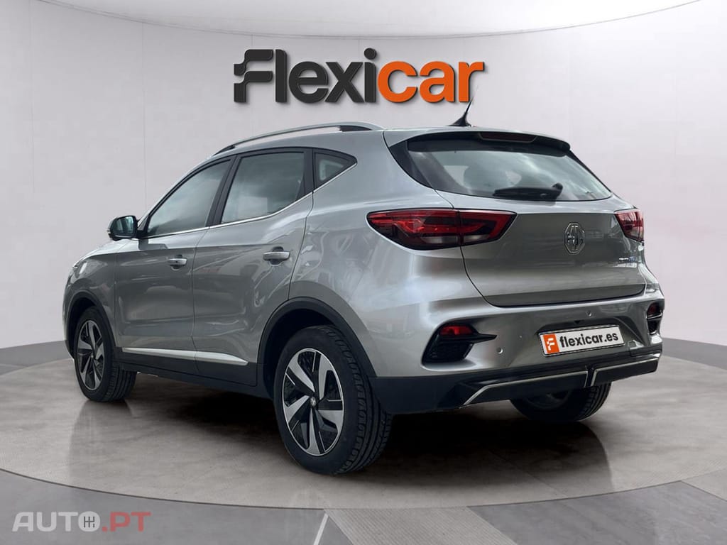 MG ZS EV 72.6 kWh Luxury OBC 11 KW