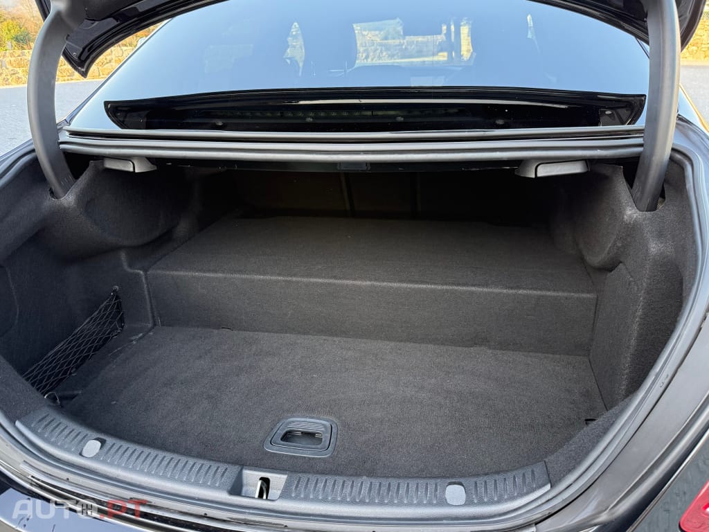 Mercedes-Benz E 300 de AMG Line