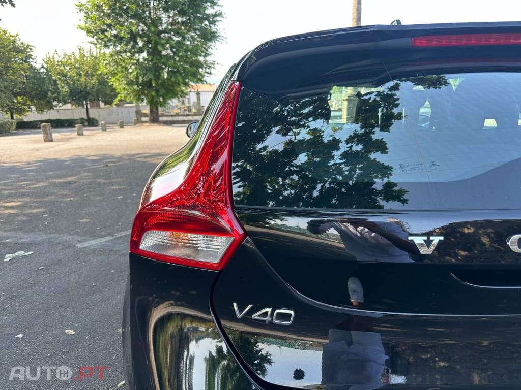 Volvo V40 1.5 T3 Sport Edition R Geartronic