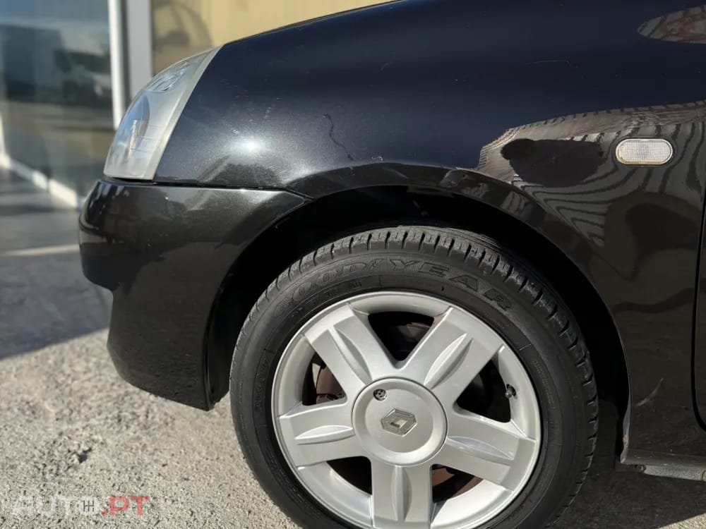 Renault Clio 1.2 16V SE Storia