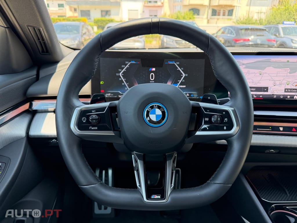 BMW 530 e Pack Desportivo M Pro