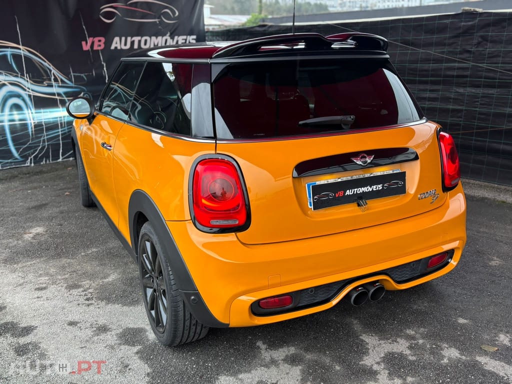 MINI Cooper SD Auto Desportiva