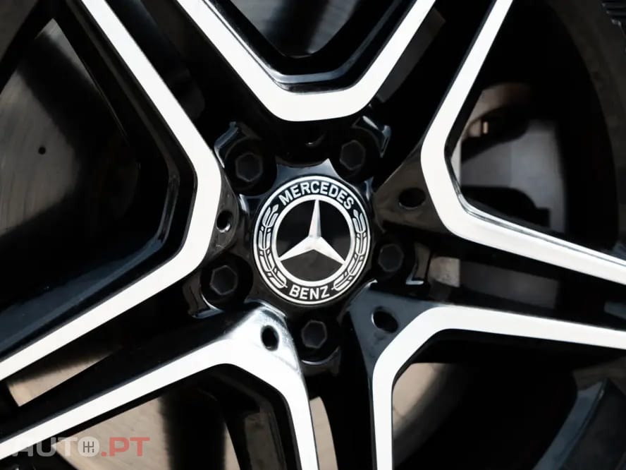 Mercedes-Benz E 300 de 4Matic 9G-TRONIC AMG Line
