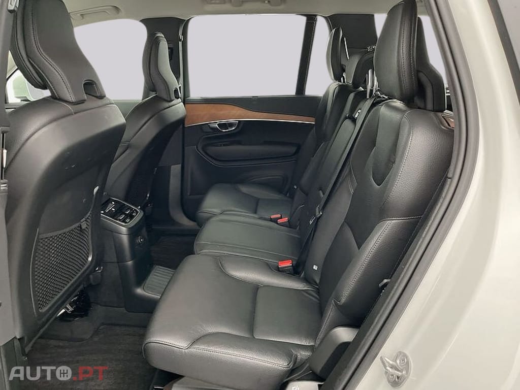 Volvo XC90 I.V.A DEDUTIVEL T8