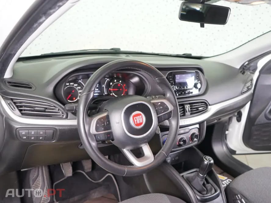 Fiat Tipo 1.3 M-Jet Street