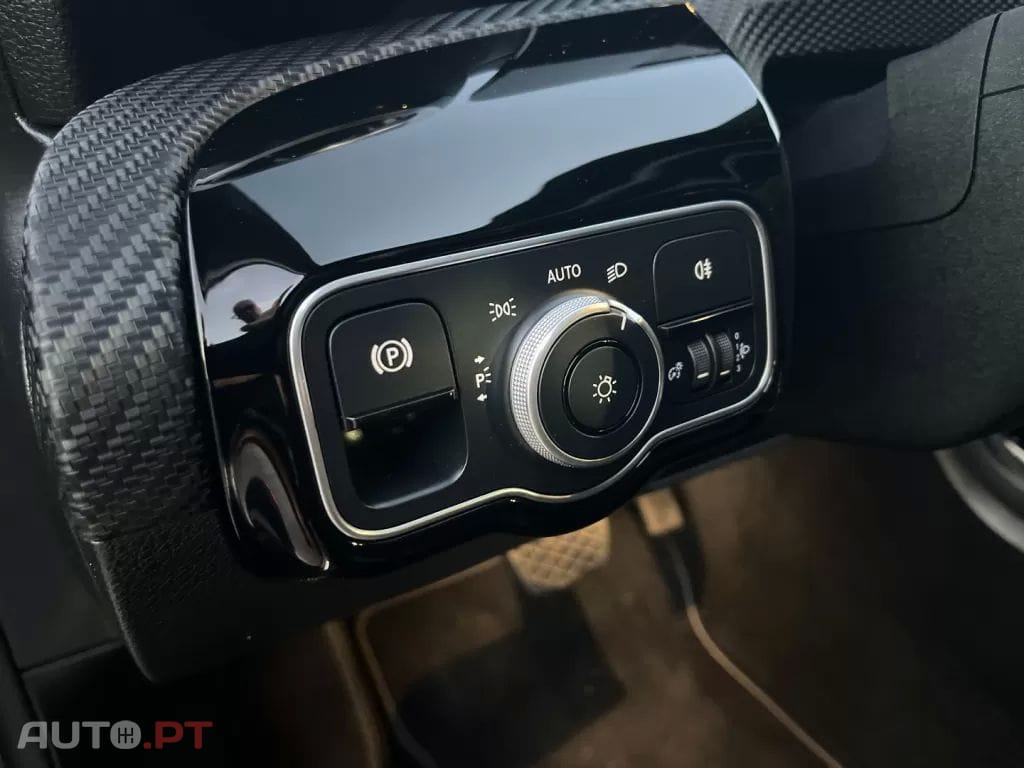 Mercedes-Benz A 250 e 8G-DCT Advanced Progressive