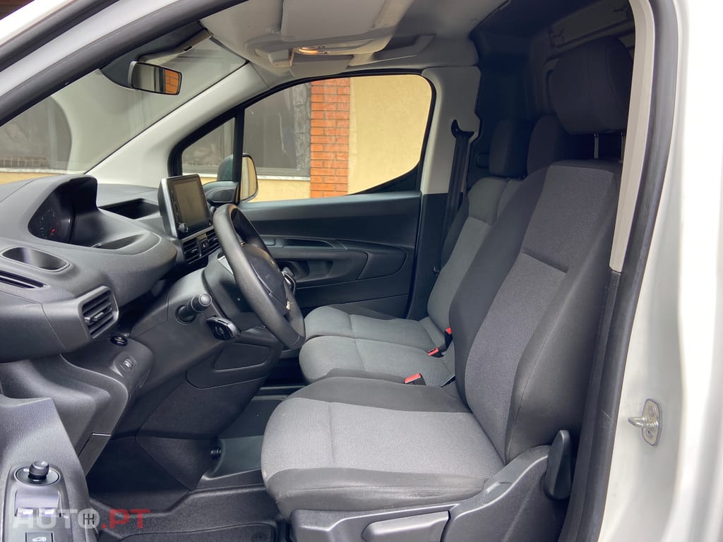 Peugeot Partner 1.6 HDI L1  100cv Carplay  Nacional