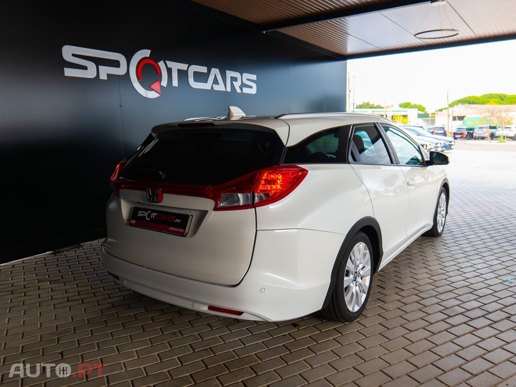 Honda Civic Tourer 1.6 i-DTEC Sport Navi