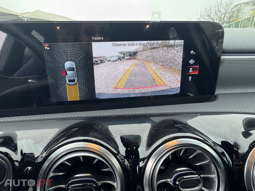 Mercedes-Benz A 250 e AMG Line