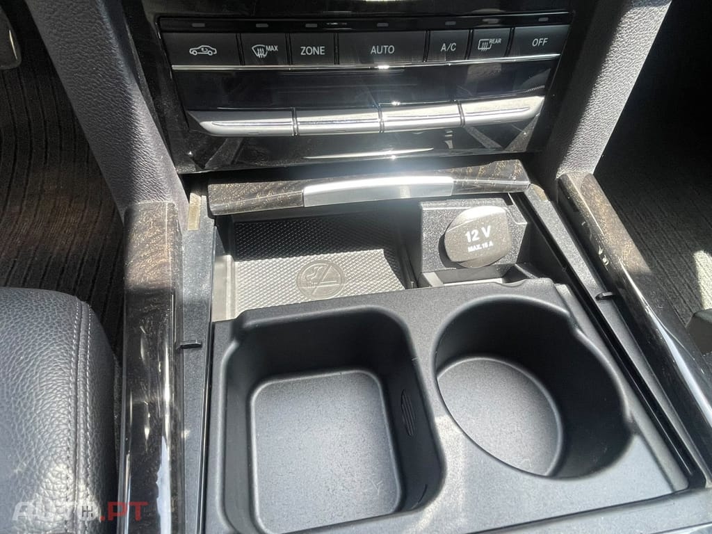 Mercedes-Benz E 300 Bluetec Hybrid Avantgarde — fotografia 16