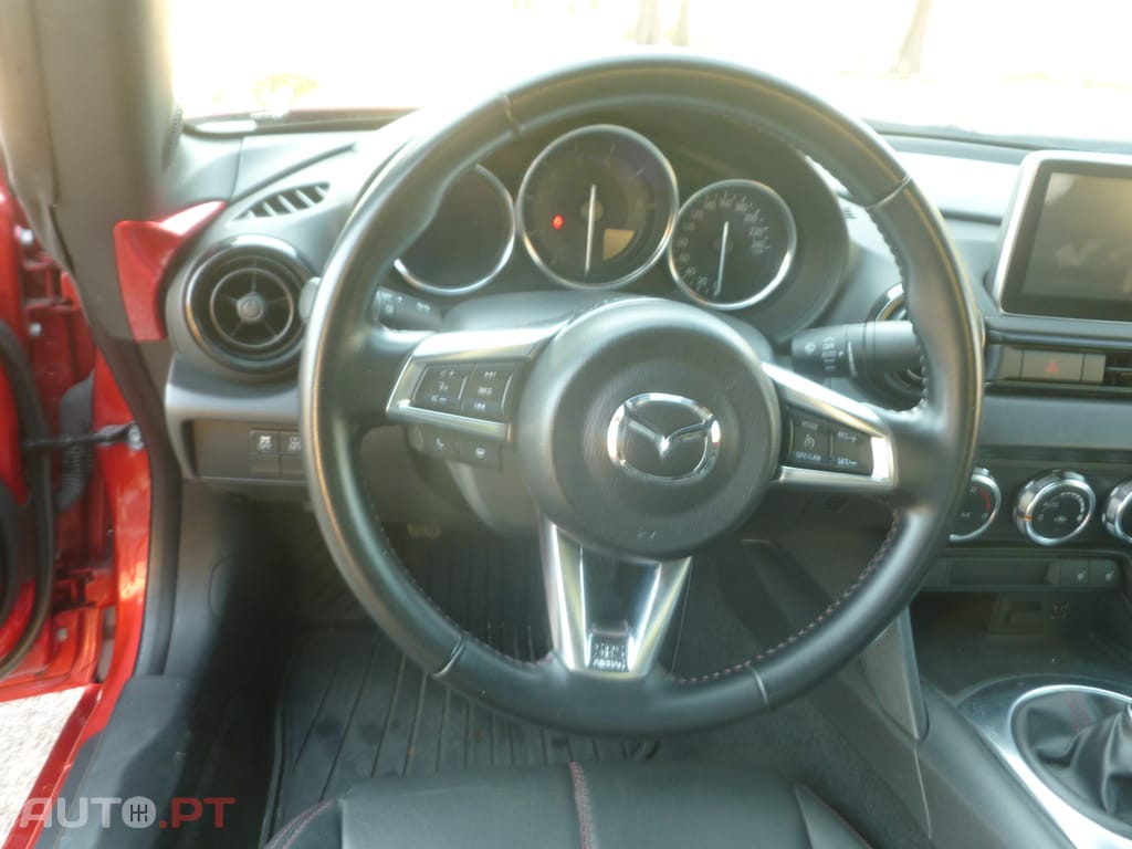 Mazda MX-5 1.5 SKYACTIV Technology Cabrio