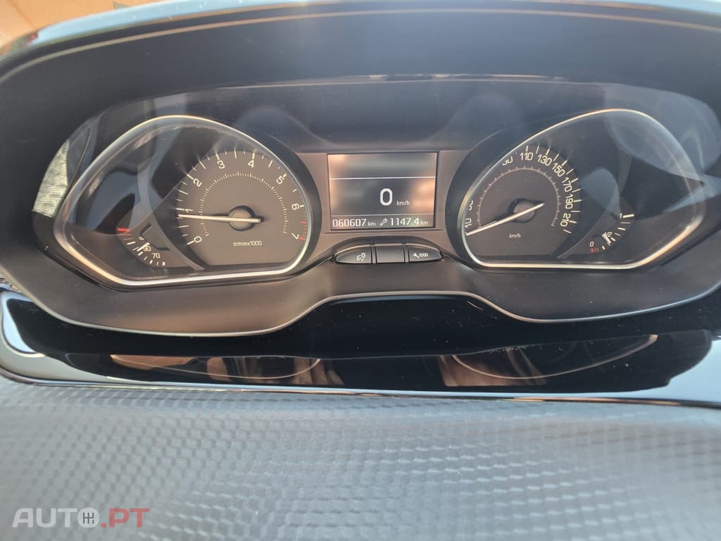 Peugeot 2008 1.2 PureTech Style