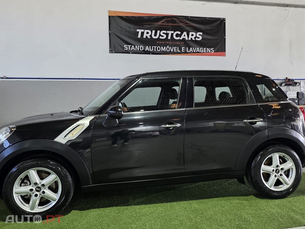 MINI Countryman One D