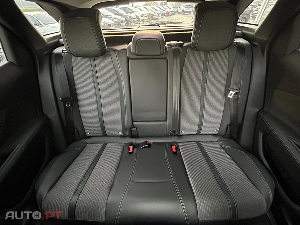 Peugeot 3008 1.6 Hybrid4 Allure Pack e-EAT8