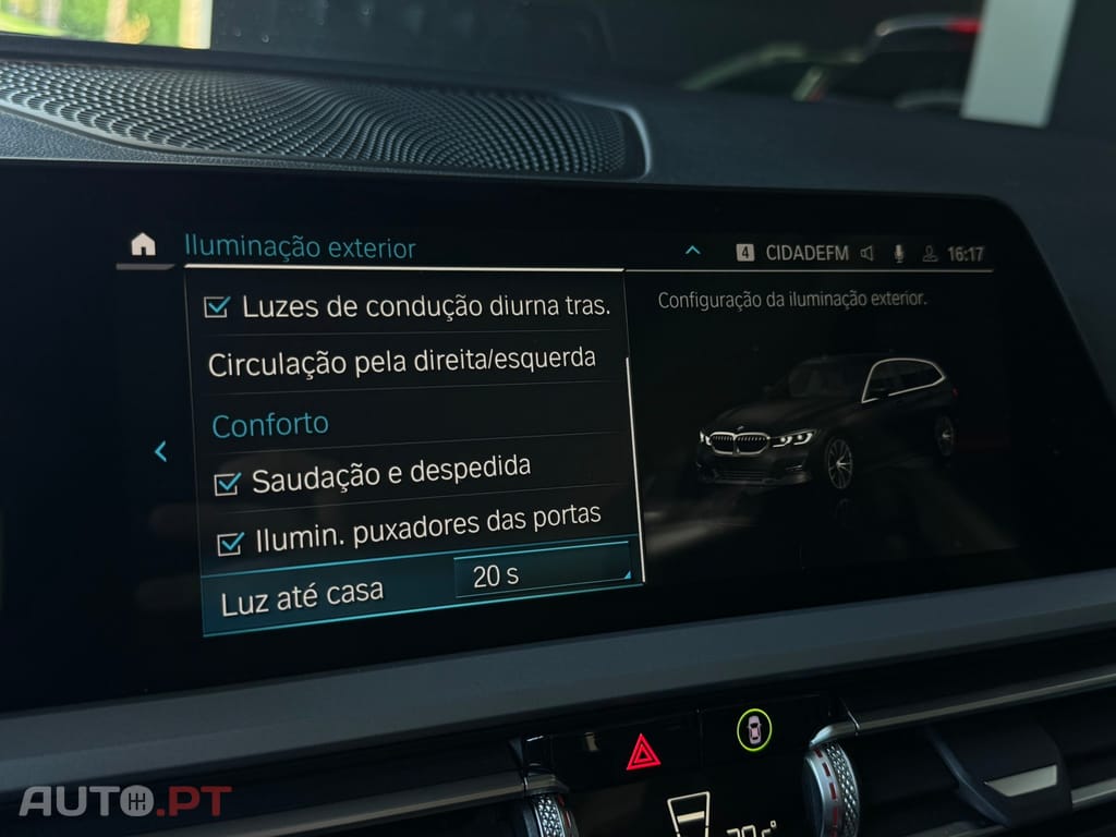 BMW 330 e Touring Auto