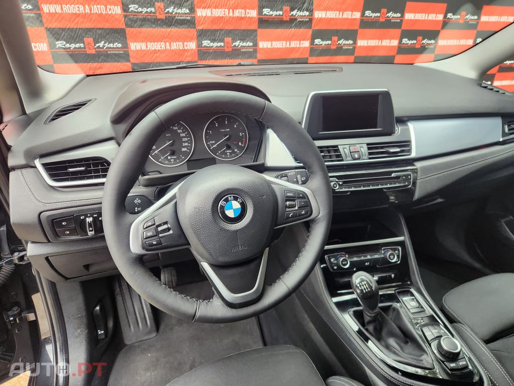 BMW 216 d 7L Line Sport